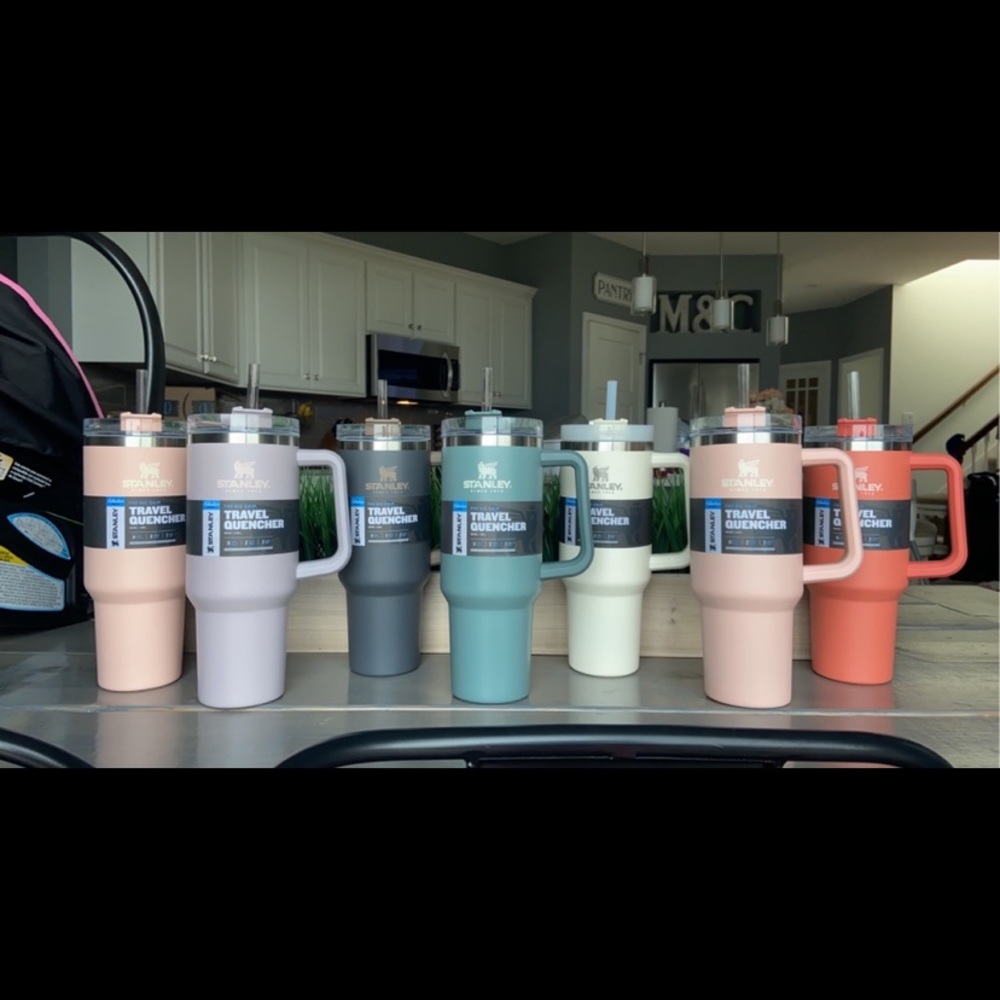 NWT Stanley 40oz Tumbler